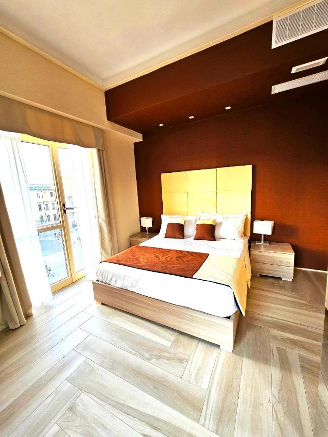 Trilogy Prestige - Central Premium Suites Lecce Bagian luar foto