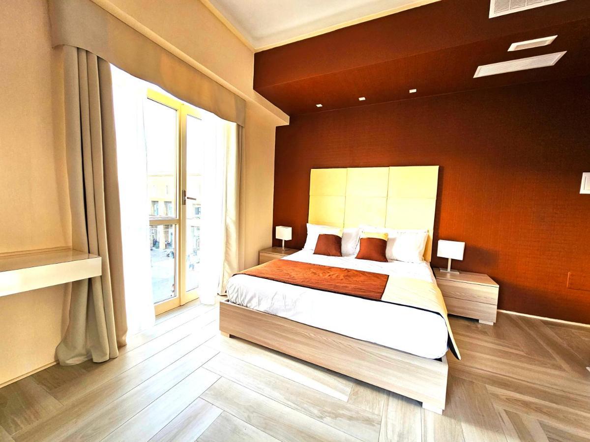 Trilogy Prestige - Central Premium Suites Lecce Bagian luar foto